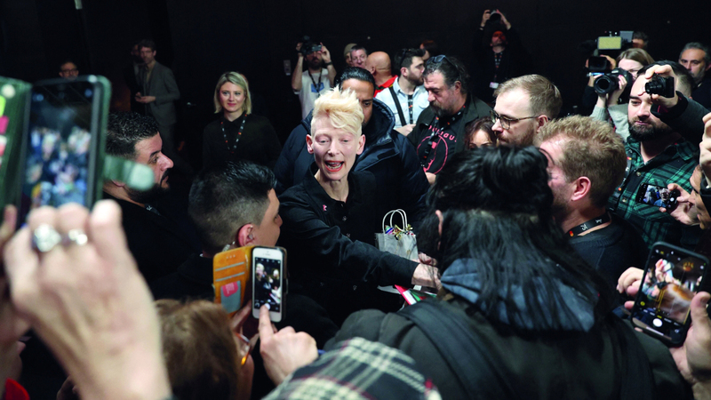 تيلدا سوينتون خلال افتتاح الدورة 75 من مهرجان برلين السينمائي. أ.ف.ب