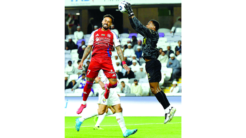 كايو لوكاس أبرز الأسلحة الهجومية في صفوف الشارقة. من المصدر