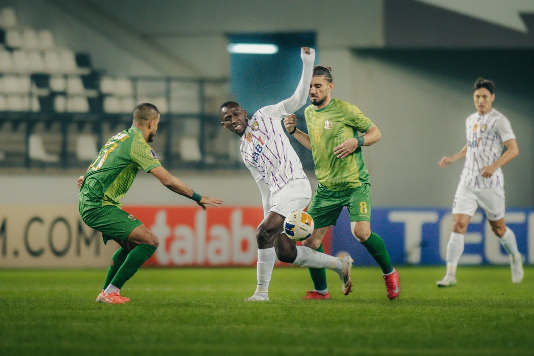 4 أسباب عرقلت مسيرة العين الآسيوية.. أبرزها تغيير المدربين