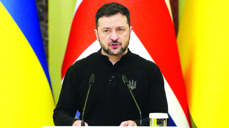 زيلينسكي لن يقبل بنتائج أي مفاوضات لا تشارك بلاده فيها. رويترز