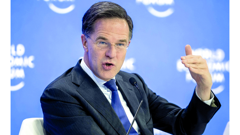 روته يلوم أعضاء &laquo;الناتو&raquo; الأوروبيين لعدم زيادة مساهماتهم الدفاعية. أ.ف.ب