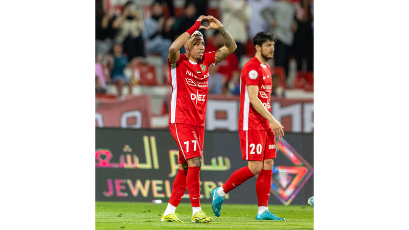 لقب الدوري يريد شباب الأهلي.. والهبوط يهدد العروبة ودبا الحصن