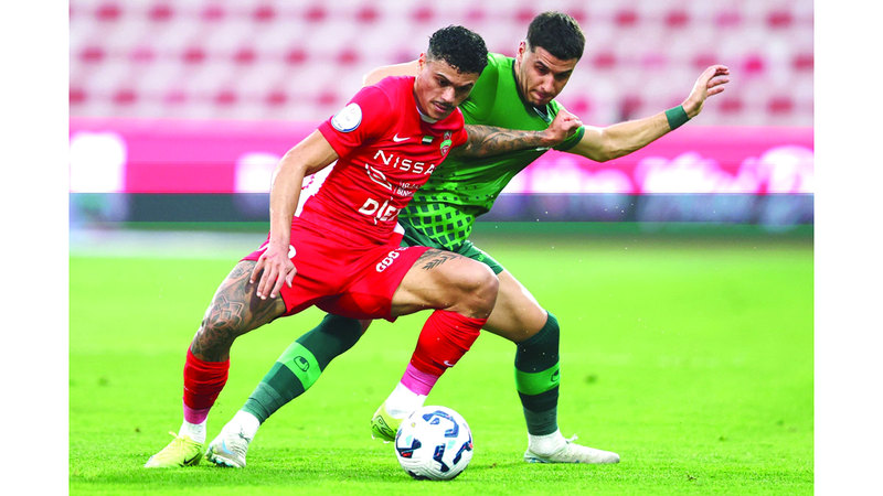 شباب الأهلي يتطلع إلى تعزيز الصدارة.. والشارقة لكسر الهزائم