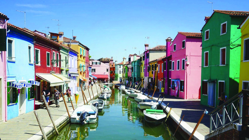 «بورانو » تضم أجمل الشوارع في العالم بحسب استطلاع مجلة AD . د.ب.أ