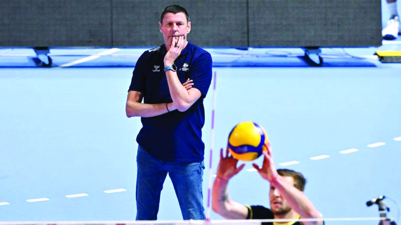 باتريك ديفلوس: لا يمكن توقع بطل الطائرة حتى بعد انتهاء مباراتي الدور النصف النهائي.