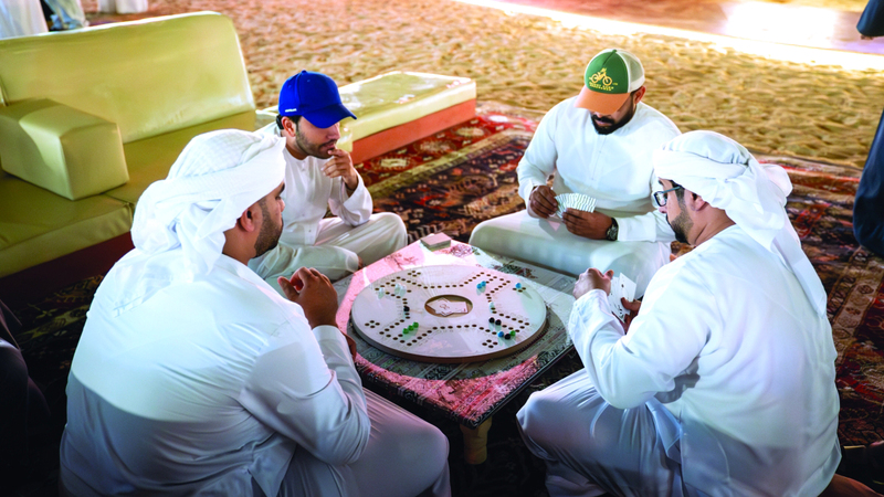 المسابقات والألعاب تضيف طابعاً تقليدياً وترفيهياً للمهرجان. من المصدر