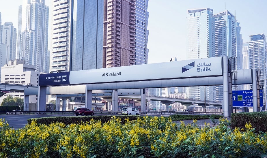 Dubai Salik toll gate fees to consider for cheap car rental Dubai