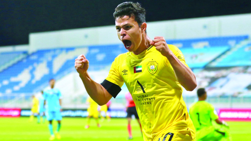 هدّاف الوصل فابيو ليما غاب عن قمة الوصل والوحدة بقرار المدرب ميلوش.  من المصدر