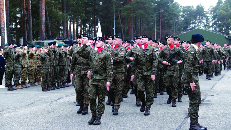 بعض دول «الناتو» أشارت إلى إمكانية المساهمة بـ30 ألف جندي لمهمة حفظ السلام في أوكرانيا. إي.بي.إيه