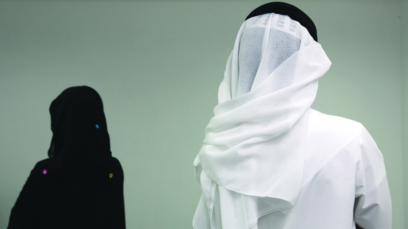 3995 عقداً لغير المتزوجين توزعت بين 25 أرملاً و3587 عازباً و383 مطلّقاً. أرشيفية