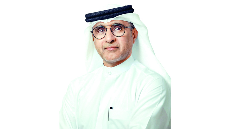 سعيد حمدان الطنيجي: المعرض يسهم في تعزيز صناعة النشر عبر مشاركة أكثر من 1400 عارض من 90 دولة من مختلف قارات العالم.