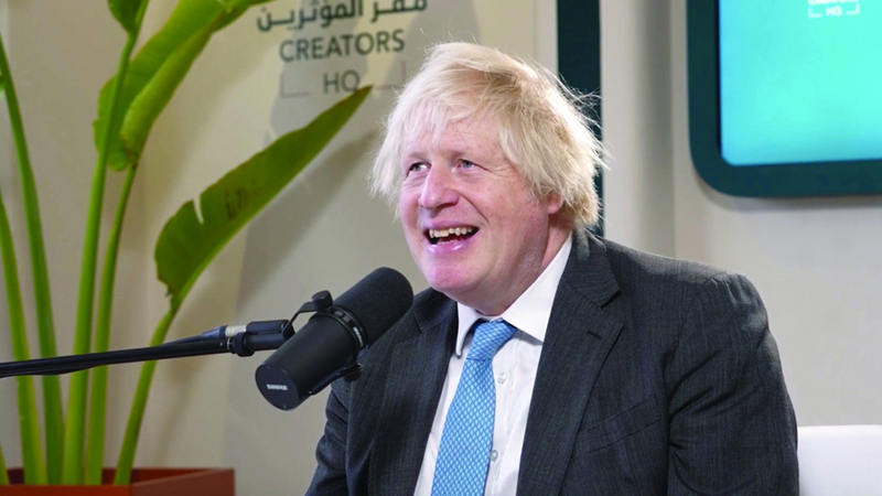 بوريس جونسون: التقنية تلعب دوراً تعليمياً مهماً في تقريب الشخصيات التاريخية من الأجيال الجديدة، وتعزيز فهمهم للتاريخ بطريقة تفاعلية.