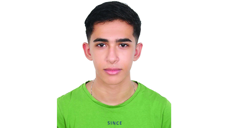 الطالب أحمد محمد سمير: معجب بقدرات الذكاء الاصطناعي، لكنه ليس مثالياً دائماً، فأحياناً تكون معلوماته غير دقيقة.