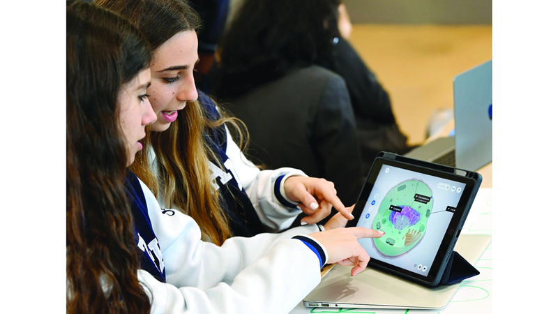 أدوات الذكاء الاصطناعي تعزز فهم الطلبة واستقلاليتهم في التعلم. من المصدر