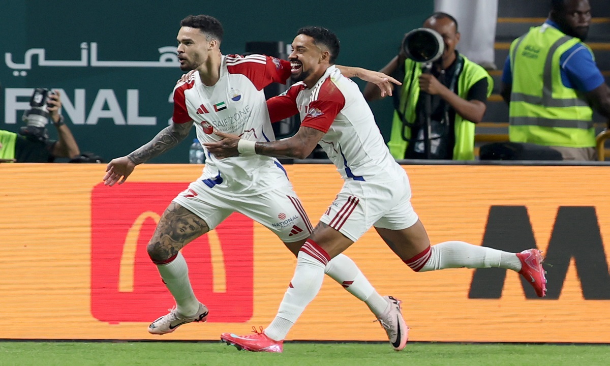 الشارقة يؤدي حصته التدريبية الثانية في سنغافورة استعدادا لنهائي "آسيا 2"