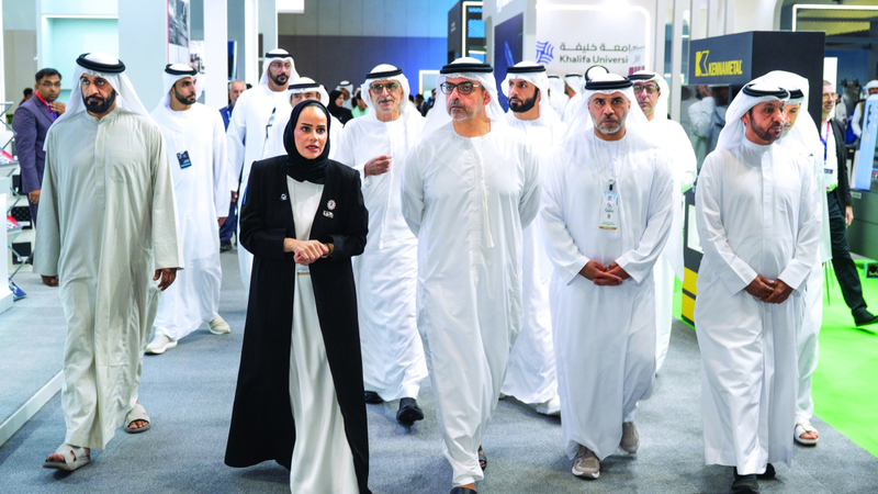 حامد بن زايد خلال انطلاق فعاليات &laquo;اصنع في الإمارات&raquo;. وام