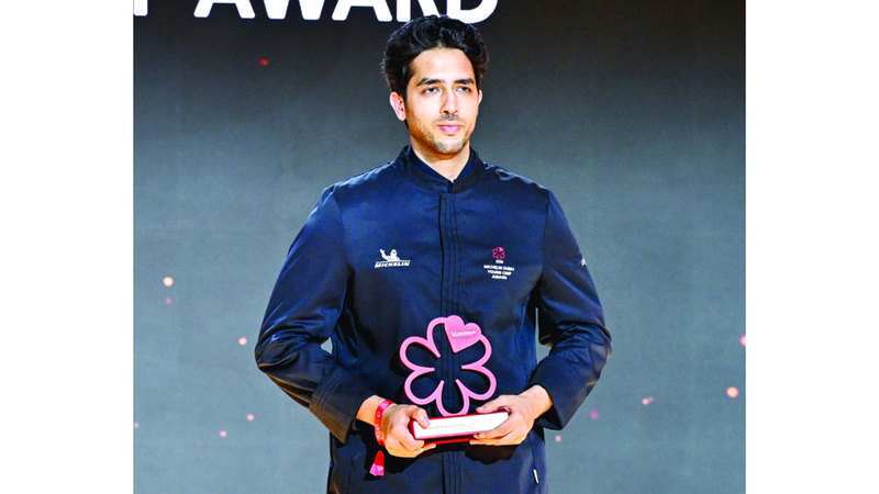 الشيف أبيراج خاتواني وجائزة الشيف الشاب. تصوير: أشوك فيرما