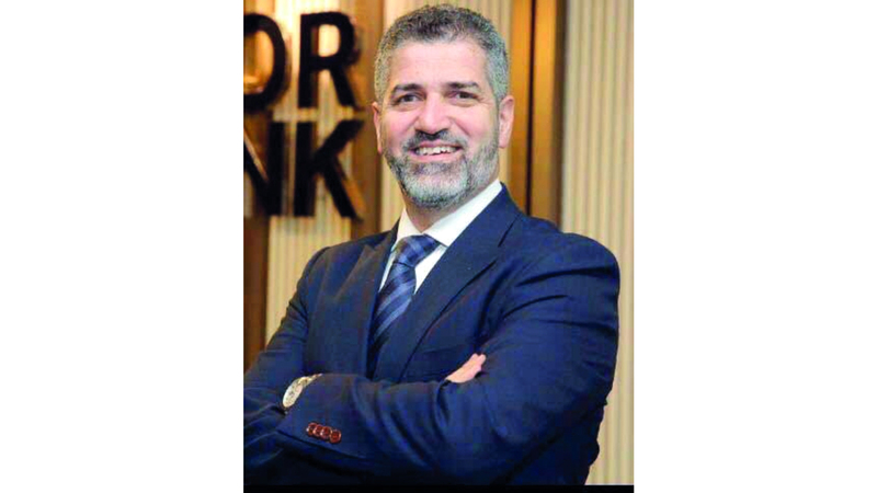 أمجد نصر: البنوك ركزت على تصميم تجارب مصرفية تتماشى مع تفضيلات الأجيال الشابة.