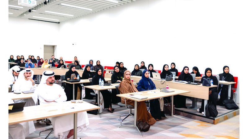 «البرنامج» يستهدف إعداد جيل وطني يقود مسيرة التحول الرقمي في دولة الإمارات. وام