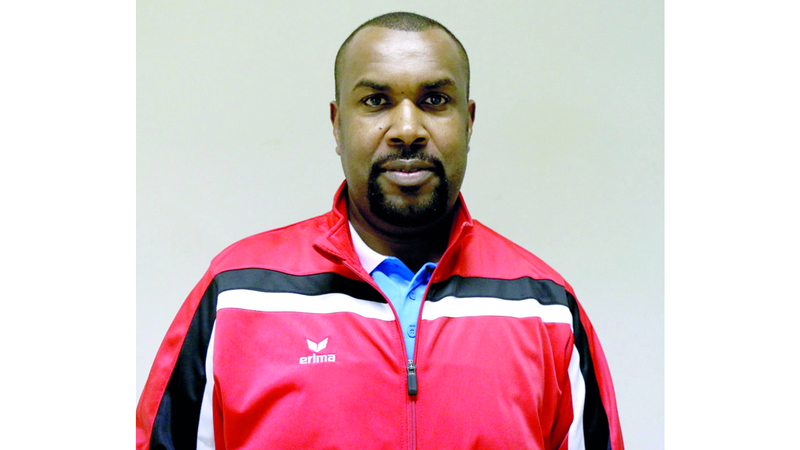 خالد أحمد: دعم فرق المراحل السنية بـ4 لاعبين مقيمين له جانبه السلبي.