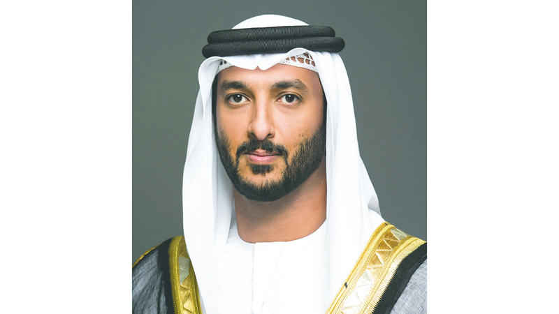 عبدالله بن طوق: المؤشرات تعكس نجاح الإمارات في التحول نحو نموذج اقتصادي مبتكر قائم على المعرفة والاستدامة.