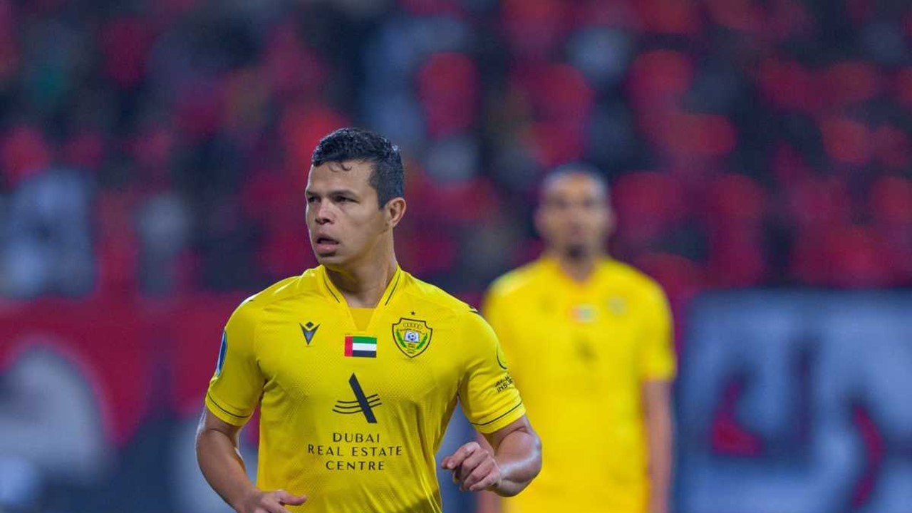 ليما لن يغادر الوصل.. تجديد عقد الهداف التاريخي لـ "الإمبراطور"