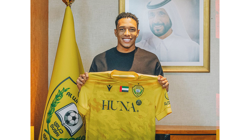 الكولومبي برايان بالاسيوس. من المصدر