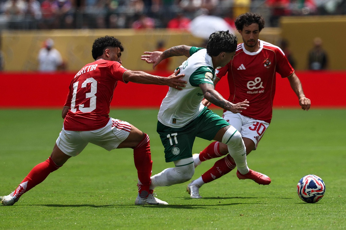 توقف مباراة الأهلي وبالميراس في مونديال الأندية بسبب الطقس السيء