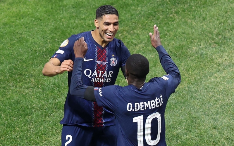 الصورة: المغربي أشرف حكيمي يبهر العالم.. ويلامس الكرة الذهبية (فيديو)