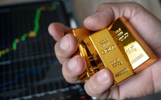 الصورة: ارتفاع أسعار الذهب وسط تراجع الدولار