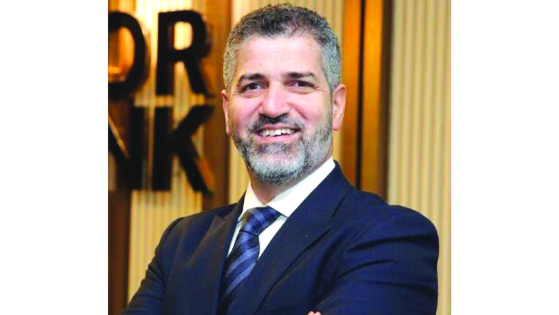 أمجد نصر: العروض الموسمية والصيفية تتم وفق خطط سنوية للبنوك للترويج وبيع المنتجات، وجذب مزيد من المتعاملين والحسابات الجديدة.