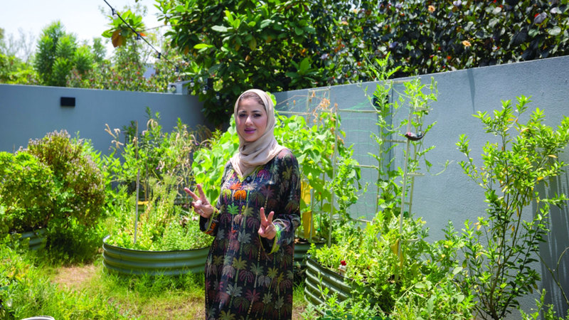 إيمان ترى أن الزراعة العضوية يمكن أن تكون أسلوب حياة. تصوير: يماني العفاري