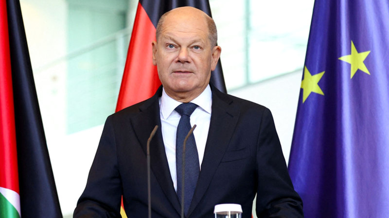 انهيار إدارة شولتز أدى لتعثر مفاوضات اتفاقية الصداقة الألمانية البريطانية. رويترز