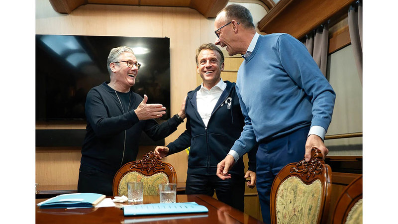 ميرتس وستارمر وماكرون يدركون أن أوروبا عليها أن تعمل للدفاع عن نفسها. من المصدر