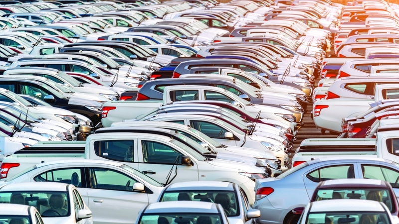 عروض وكالات السيارات تستهدف تنشيط المبيعات في الأسواق. أرشيفية