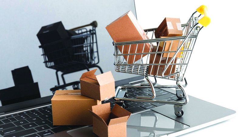 ظاهرة «التسوق العاطفي» تزداد خلال الإجازات الصيفية. أرشيفية