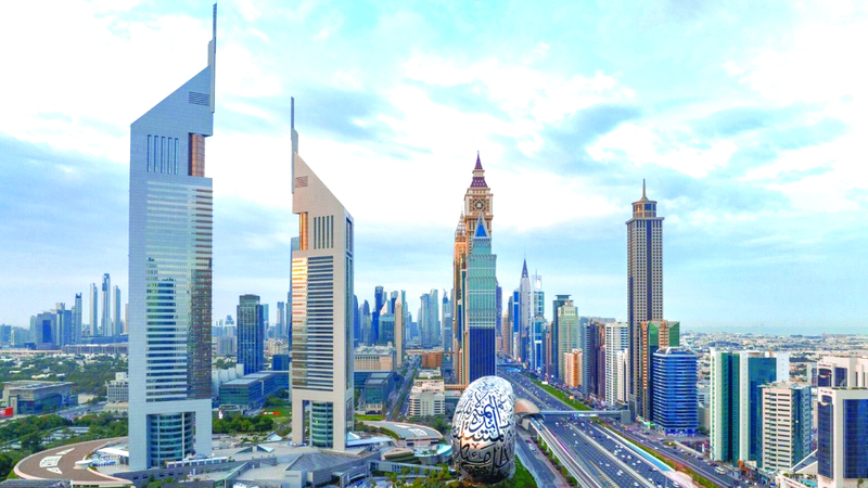 دبي تنفذ استراتيجية مدروسة تهدف إلى الانتقال من ريادة إقليمية إلى منافسة عالمية. وام
