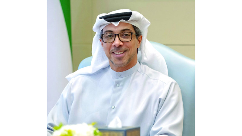 منصور بن زايد: نعتز بعطاءات شباب الإمارات، ودورهم في مسيرة التنمية الشاملة، ونواصل تمكينهم والارتقاء بقدراتهم لأنهم ثروتنا الحقيقية.