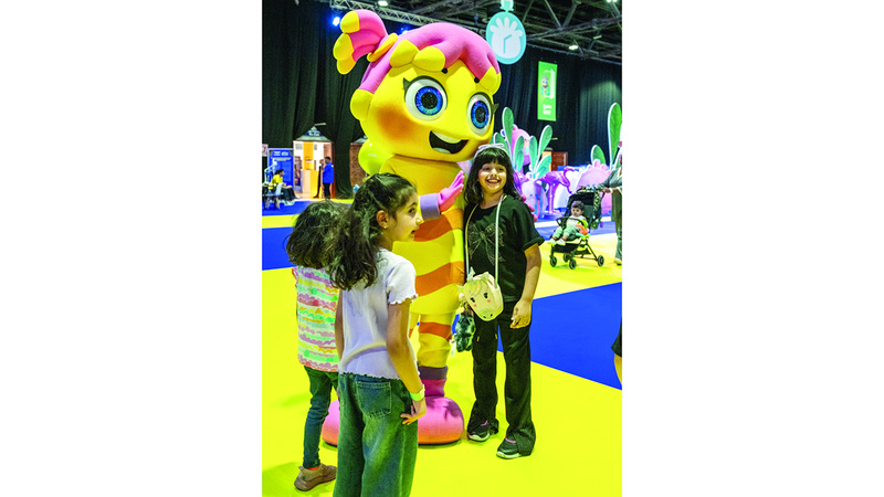 «عالم مدهش» مساحة تجمع بين التسلية والتعلم. تصوير: يوسف الهرمودي