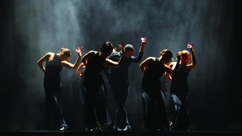 «برشلونة فلامينكو» تُقدّم مشروعها الفني الأحدث عبر إعادة تخيل ميثولوجيا «كارمن» المُستلهَمة من رائعة جورج بيزيه.