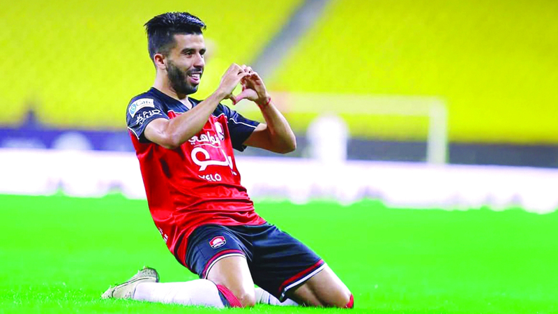 11 لاعباً عربياً يظهرون للمرة الأولى في «دورينا»