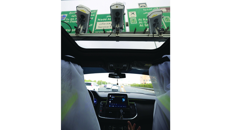 المركبات مزودة بكاميرات وأجهزة ليزر مدعومة ببرمجيات تحليل ذكية. الإمارات اليوم