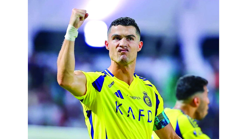 البرتغالي كريستيانو رونالدو جاهز لمواجهة بنزيمة. من المصدر