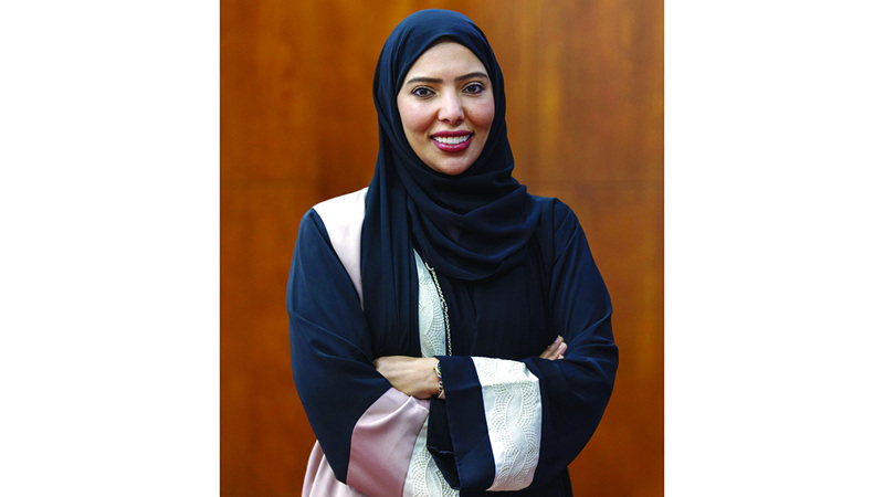 بين خيوط «الكروشيه» وألوانه وُلدت قصة نجاح استثنائية عنوانها منى القبيسي. تصوير: دينيس مالاري