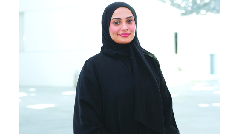 عائشة الظاهري: تشجيع المزيد من الإماراتيات على الانضمام إلى مؤسساتنا الثقافية سيسهم في الحفاظ على تراثنا، ويضمن استمرار إبداعنا في إلهام الأجيال.