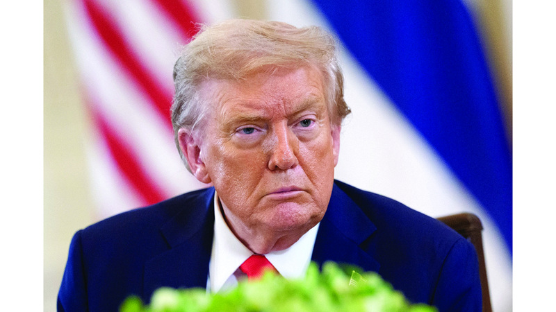 ترامب سخر من سويفت بعد تأييدها كامالا هاريس في انتخابات 2024. إي.بي.إيه