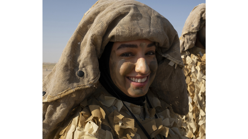 دور المرأة الإماراتية الحيوي في القوات المسلحة يمثل نموذجاً بارزاً لمسيرة تمكين المرأة بشكل عام في دولة الإمارات. وام