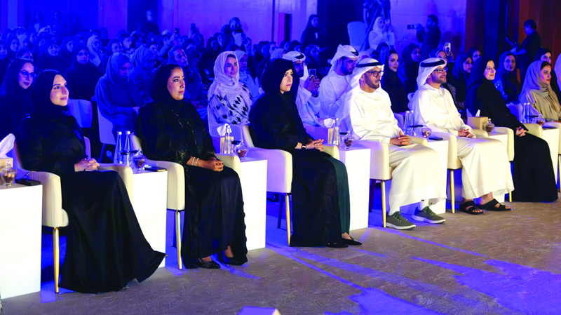 بحضور لطيفة بنت محمد أقيم «منتدى المرأة الإماراتية» تزامناً مع مرور 10 سنوات على بدء الاحتفال بـ«يوم المرأة الإماراتية». من المصدر