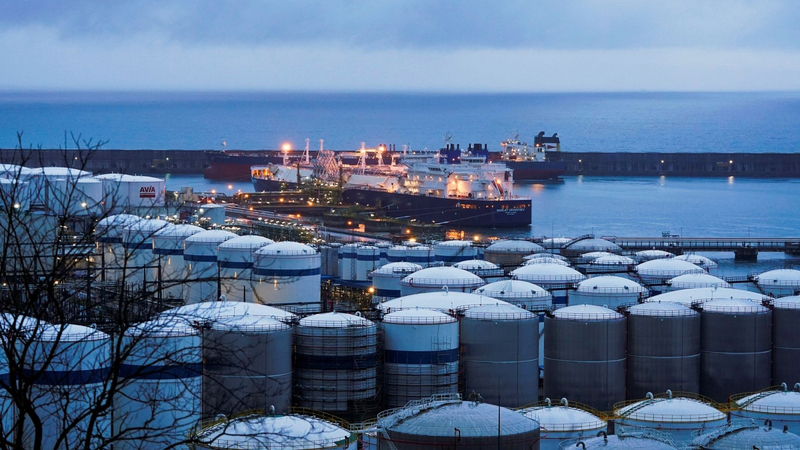 سفينة تحمل غازاً روسياً مسالاً متجهة إلى إسبانيا. من المصدر