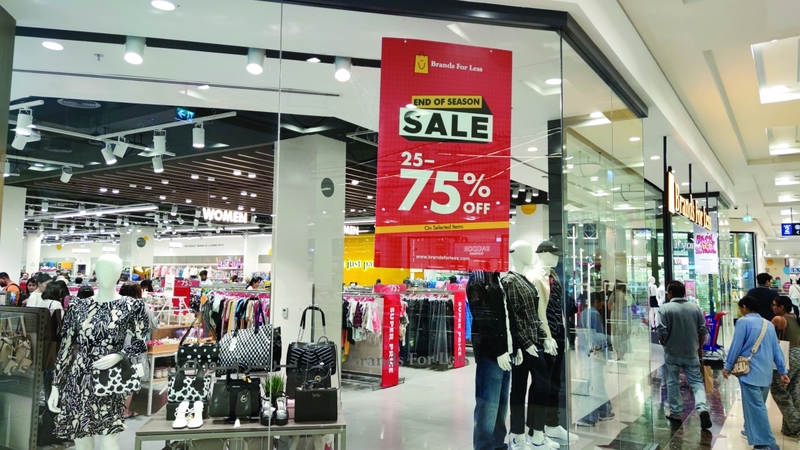 التخفيضات تدعم خيارات التسوّق للأسر المستهلكة. الإمارات اليوم